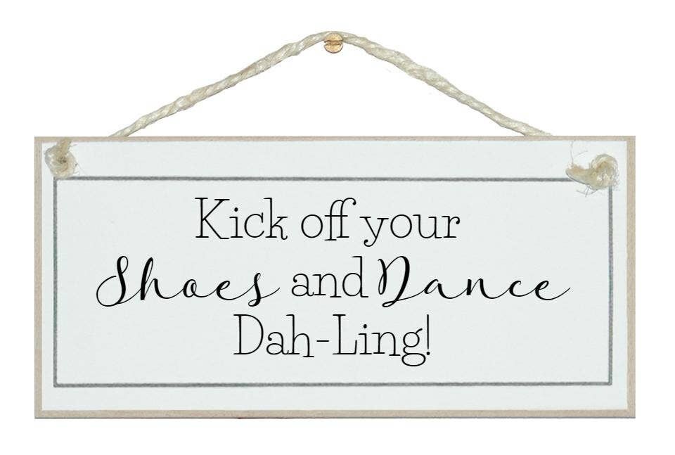 Calcia le scarpe... Segni generali