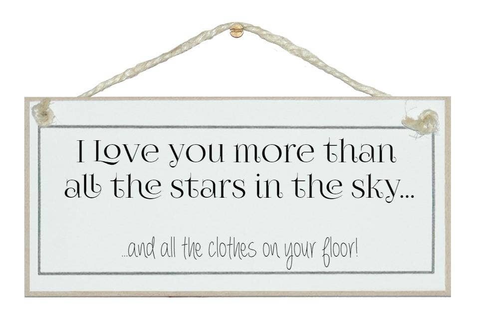 Liebe dich mehr, Kleidung auf deinem Boden Kinderschilder