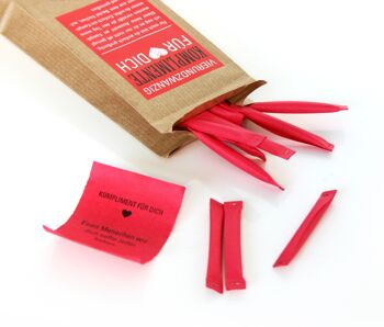24 COMPLIMENTS pour vous! 360 billets forains rouges dans une pochette cadeau 1