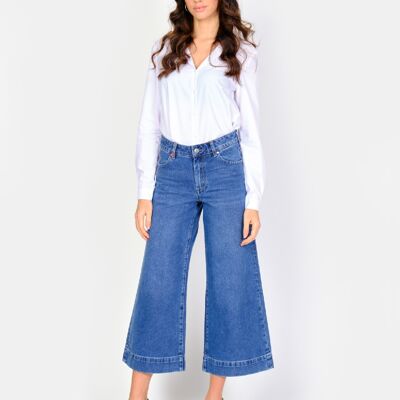 Wide cropped fanny stone