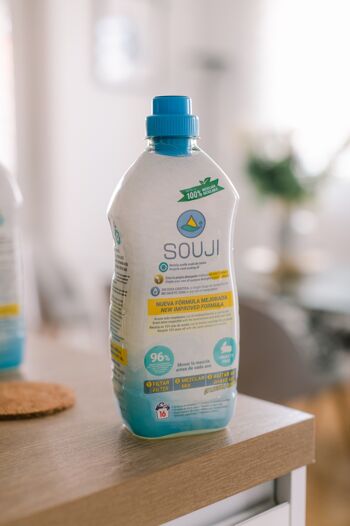 La bouteille SOUJI recycle l'huile, crée un détergent écologique 1min 6