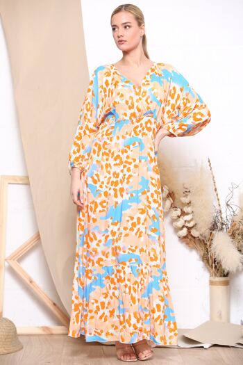 Robe longue orange à manches longues et imprimé léopard 1