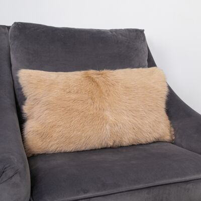 Coussin en peau de chèvre crème