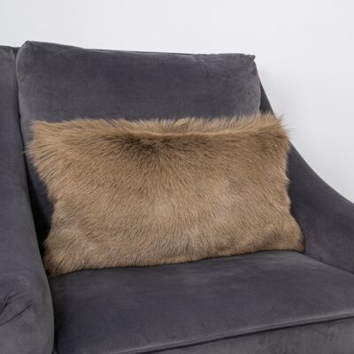 Coussin en peau de chèvre beige