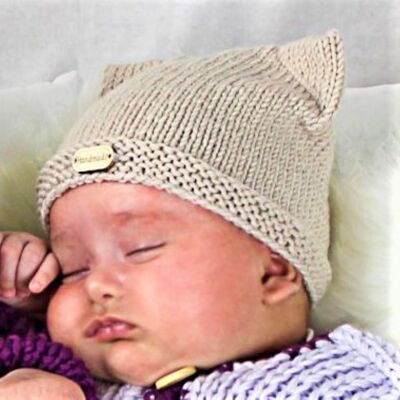 Champagne wool baby hat