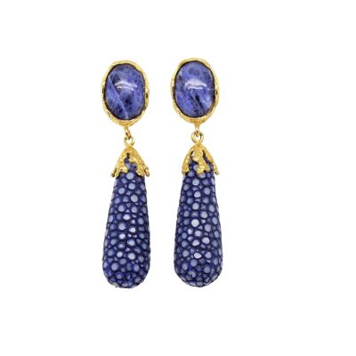 Long earrings in blue Galuchat