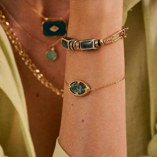 Bracelet Méli doré avec pierre turquoise africaine ovale
