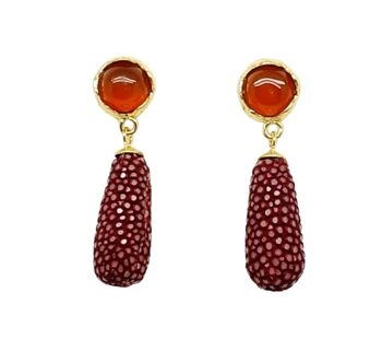 Boucles d'oreilles moyennes en grenat Galuchat