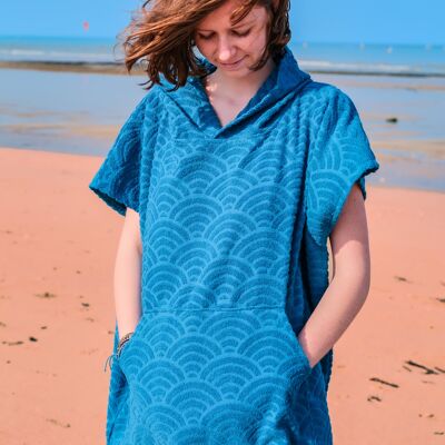 “Peacock Feather” Beach Poncho in Japanese Waves. NEW 2022