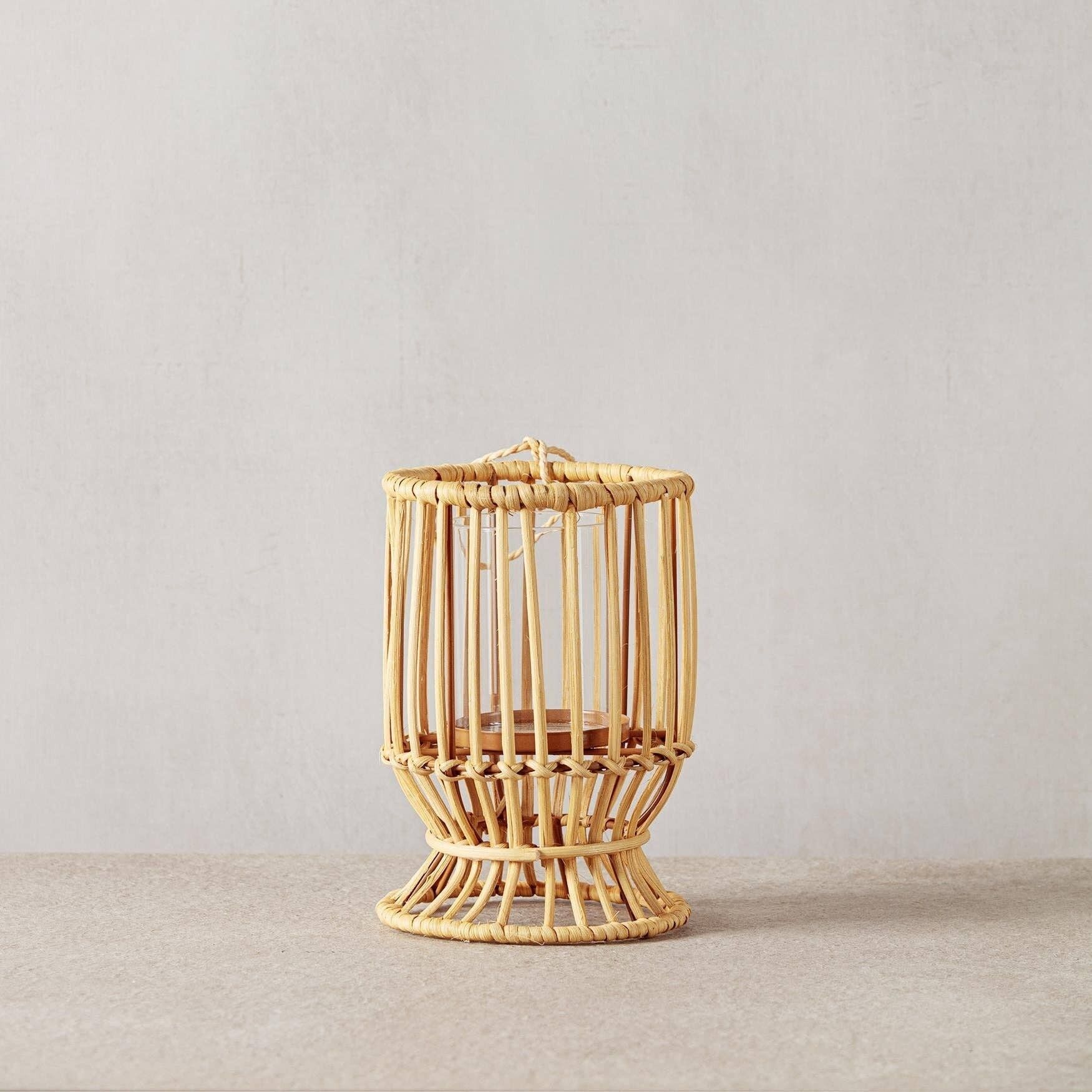 Portacandele a colonna in rattan Franco