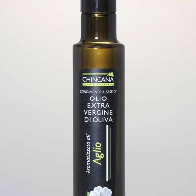 Italian EVO Garlic Aromatized EVO Olive Oil 0.5l Glass