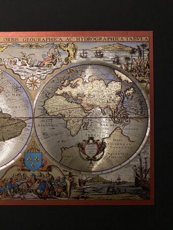 Carte du vieux monde | RED | Art métallique | Effet de lumière 3D 6