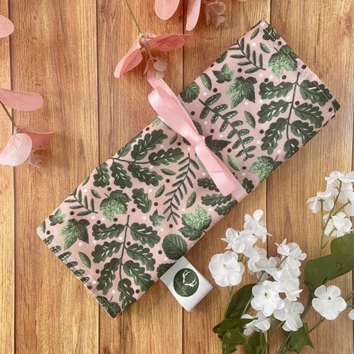 Green Foliage Brush Wrap