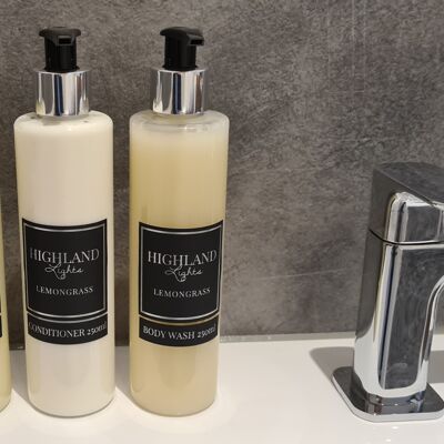 Gel douche, shampoing et revitalisant à la citronnelle - revitalisant
