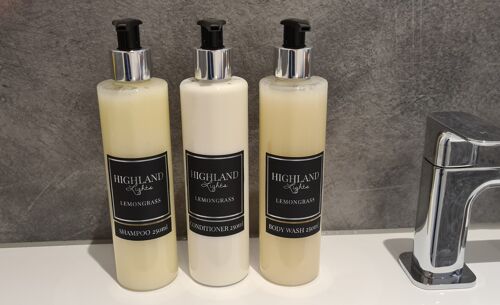 Lemongrass Body Wash, Shampoo & Conditioner - shampoo