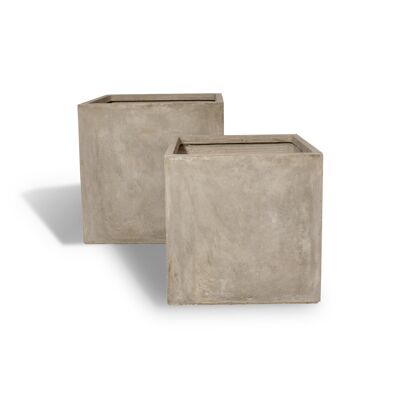 SET OF 2 SQUARE POTS
 IN CLAY
 HT40CM AND HT50CM FARO