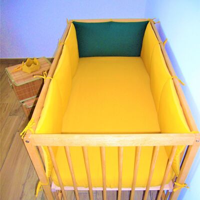 Yellow baby bed bumper