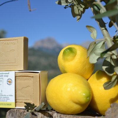 Oliven- und Zitronen-Naturseife