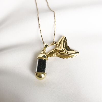 Laguna Beach Pendant Shark tooth Gold