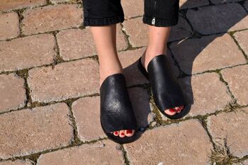 Pantoufles en cuir noir, toboggans en cuir, sandales d'été - Rouge 1