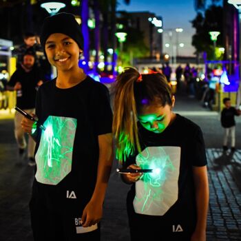 T-shirt interactif Glow pour enfants - Noir 3