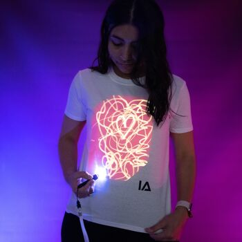 T-shirt interactif Glow pour enfants - blanc et rose 2