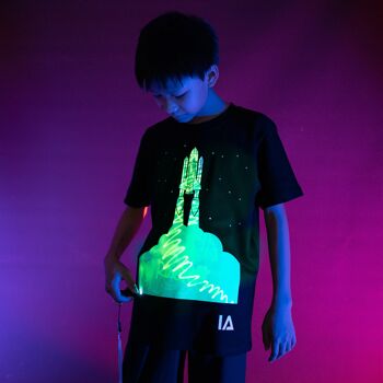 T-shirt lumineux interactif pour enfants - Fusée spatiale 3
