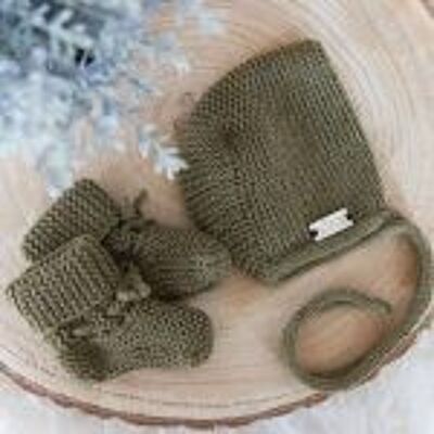 Starter package merino wool slippers and hats