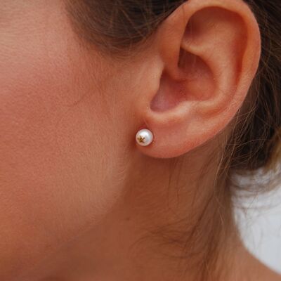 Gold 18K earrings with pearls, diamter: 5 mm, Set 2 pieces.