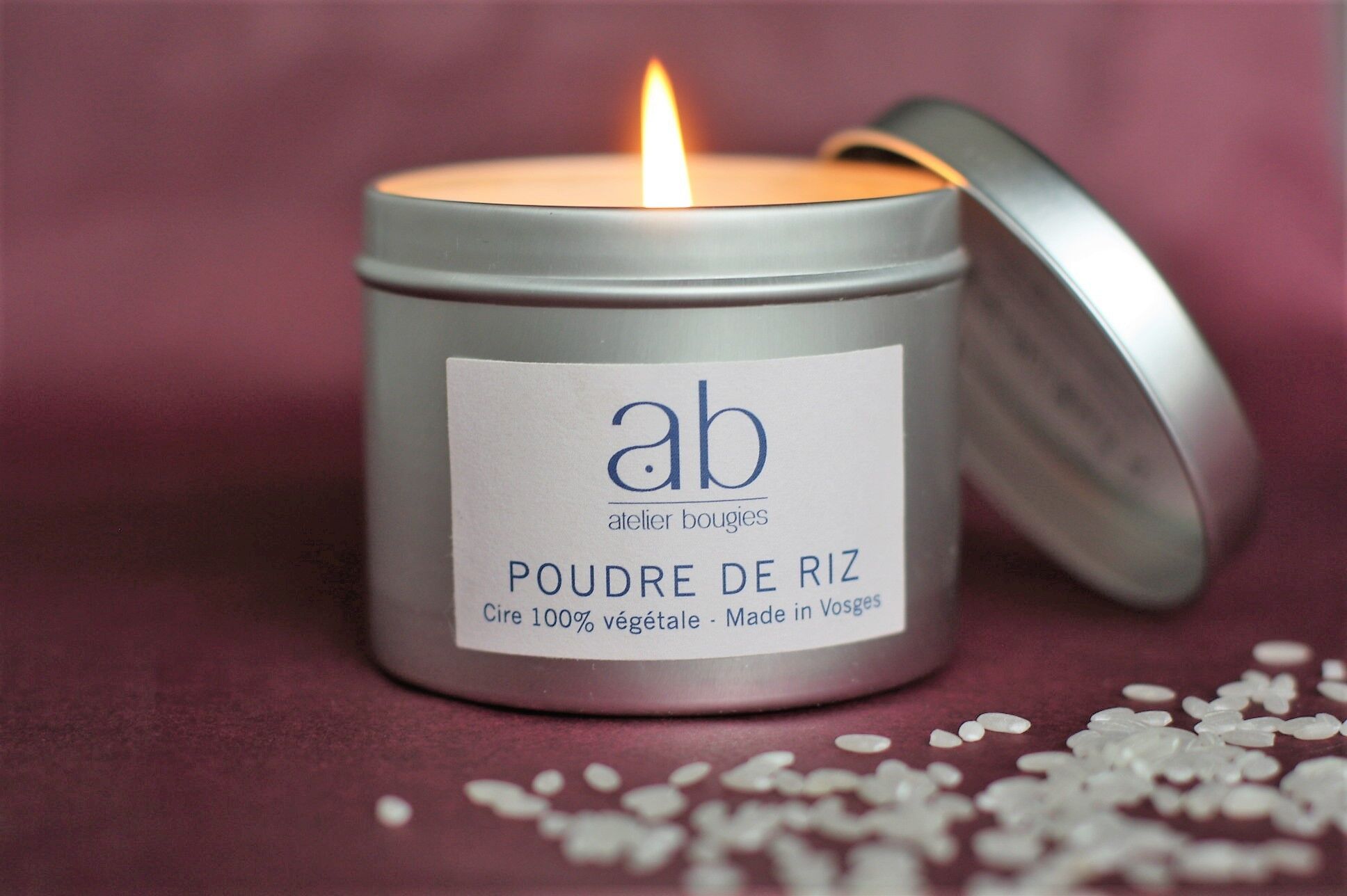 Candela profumata fatta a mano POLVERE DI RISO 180 gr