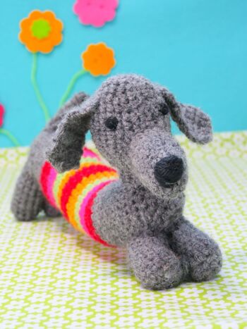 Crochet Sausage Dog Craft Kit - Buttonbag - Créez vos propres objets artisanaux pour enfants 2