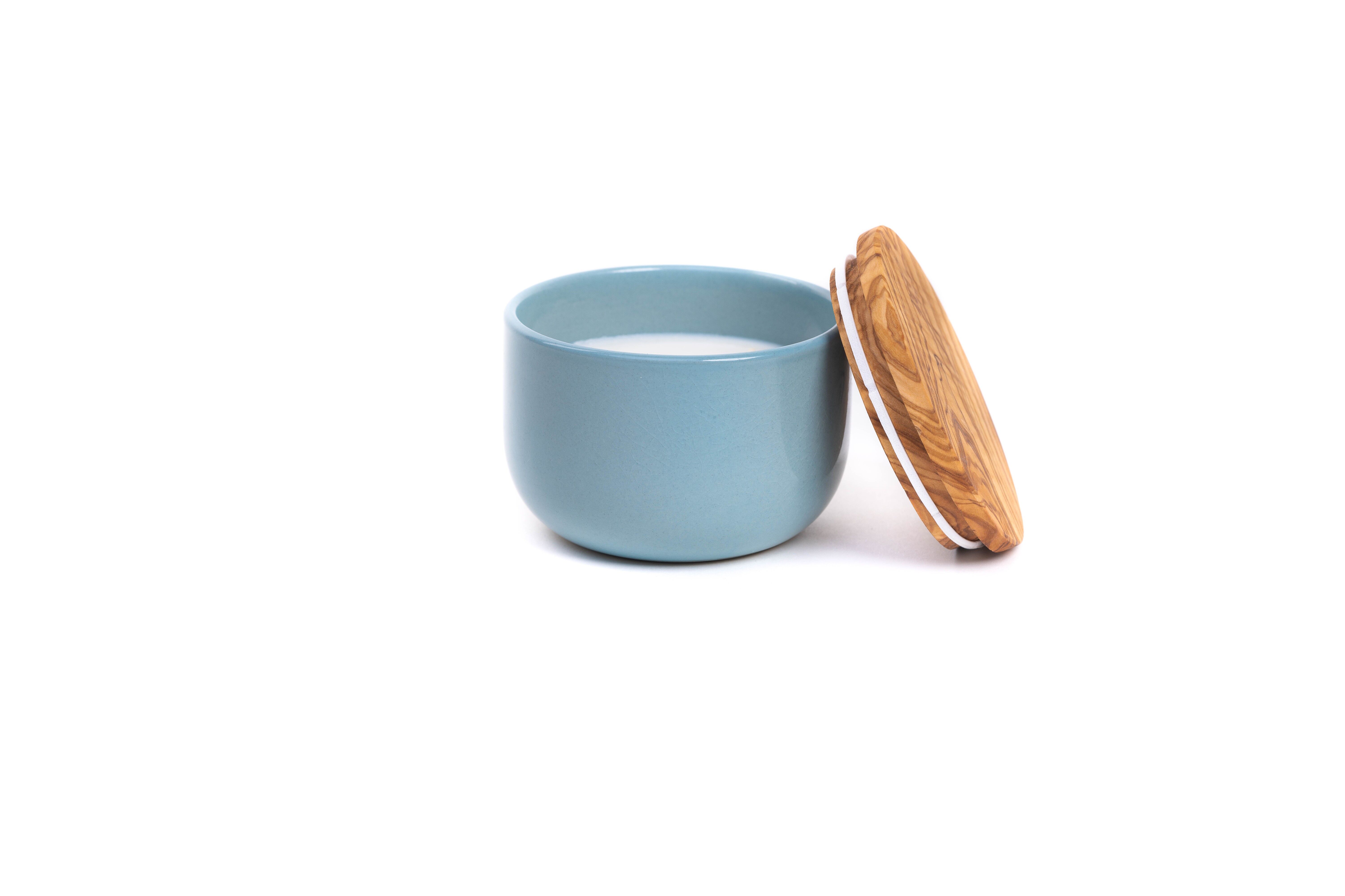 Vela perfumada de pan de jengibre, tarro de cerámica azul