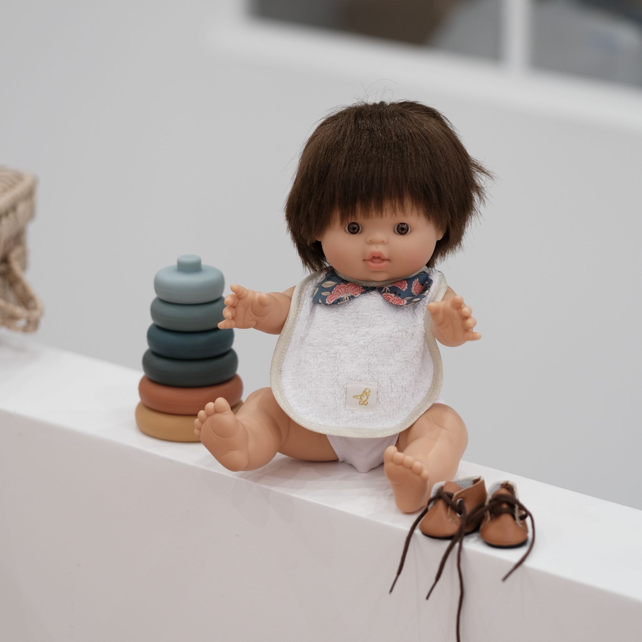 Bavaglino con collo peter pan papavero oro