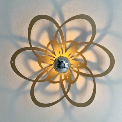 Gold Infinity Flower wall / ceiling lamp