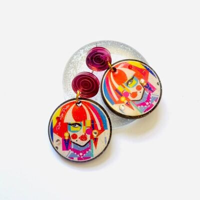 La collection Drag Race des années 90, boucles d'oreilles colorées audacieuses