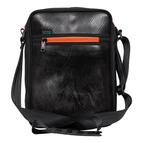 Robby shoulderbag - from upcycled tyretube
