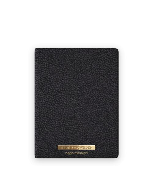Pebbled Passport Cover Black
