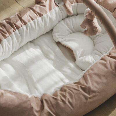 ONNA Nest: Maternal Comfort and Versatility for Babies 0-6 Months - Anti-Rollover Cushion, Crib Reducer - Color Pink