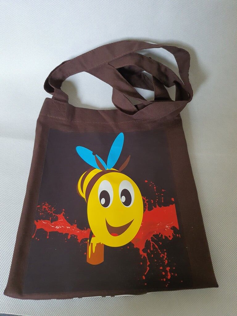 Sii sicuro della tua borsa in pelle, borse con immagine positiva del corpo