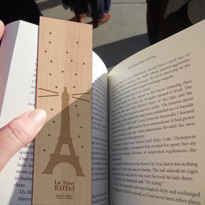 Illuminated Eiffel Tower bookmarks - (made in France) in Birch wood
