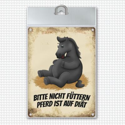Metallschild mit schwarzes Pferd Motiv und Spruch: Bitte nicht füttern - Pferd ist