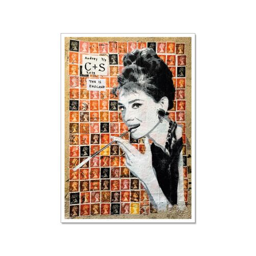 Postkarte hoch, Streetart, SMOKING AUDREY