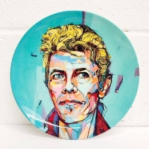 10 inch plate, hopeful bowie by laura selevos