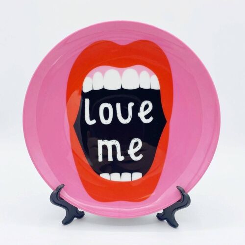 10 Inch Plate, Love Me ! by Adam Regester