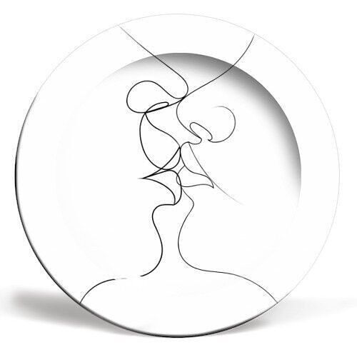 10 inch plate, tender kiss on white by adam regester