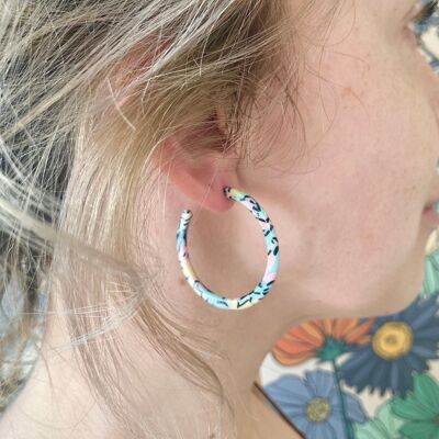 Retro pastel coloured kooky hoop earrings.