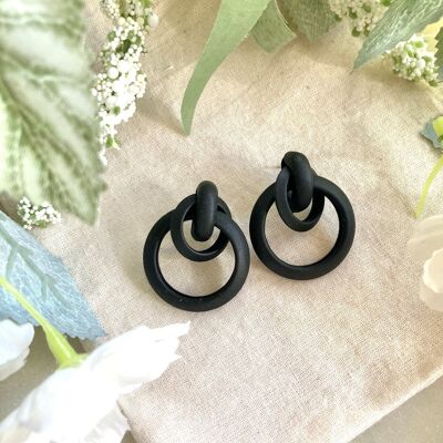 Kooky Chunky Black earring studs