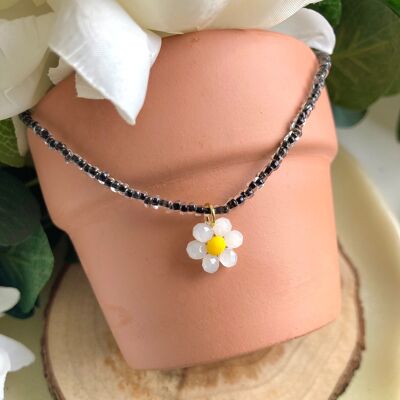 beaded daisy flower adjustable necklace - Black