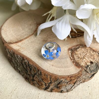 Real flower charm beads. Forget me not