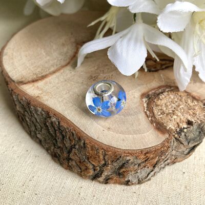 Real flower charm beads. Forget me not